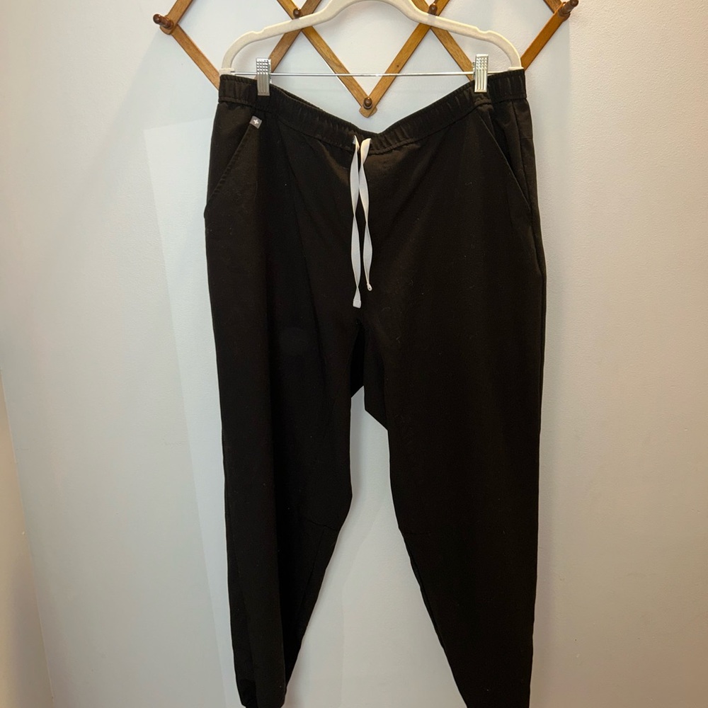 Figs Uman Relaxed Jogger Scrub Pants
